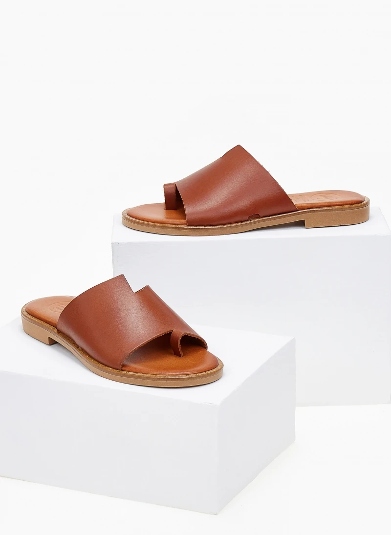 Σανδάλια δερμάτινα με άνιση φάσα Tfp - Ταμπά 5 Σανδάλια δερμάτινα με άνιση φάσα Tfp - Ταμπά - Image 3