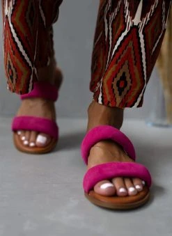 Σανδάλια καστόρινα με Pufffed φάσες Estil - Φούξια 12 Σανδάλια καστόρινα με Pufffed φάσες Estil - Φούξια -The Fashion Project κατάστημα sandalia kastorina estil me pufffed fases 105263 tr14